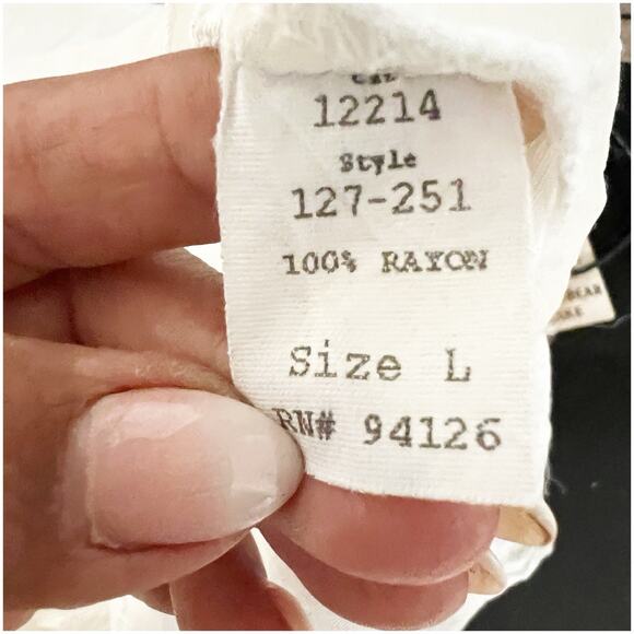 CP Shades Diamond Jacquard Print Rayon Button Down Size Large White Coastal - Picture 9 of 12